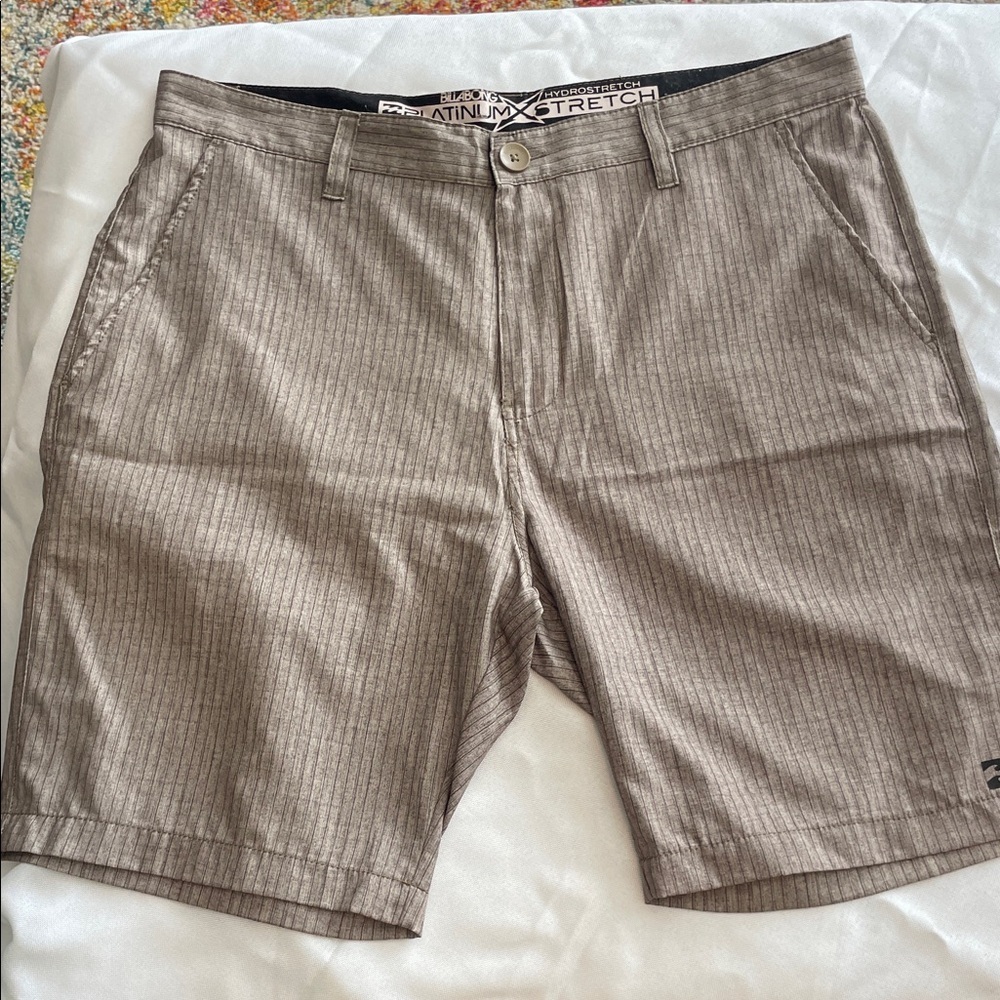 Billabong Tan Striped Men's Shorts - Picture 1 of 6
